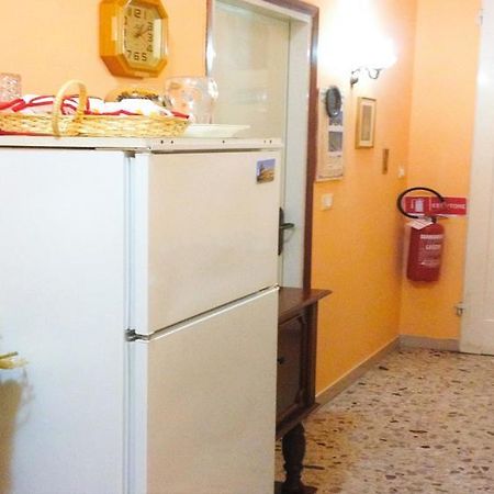 A Casa Doina Airport2 Bed and Breakfast Πίζα Εξωτερικό φωτογραφία