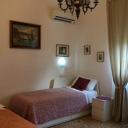 A Casa Doina Airport2 Bed and Breakfast Πίζα Εξωτερικό φωτογραφία