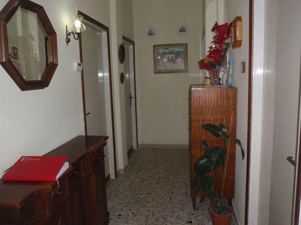 A Casa Doina Airport2 Bed and Breakfast Πίζα Εξωτερικό φωτογραφία