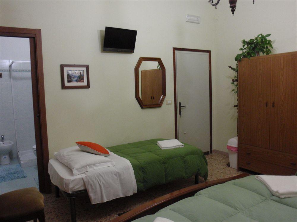 A Casa Doina Airport2 Bed and Breakfast Πίζα Εξωτερικό φωτογραφία