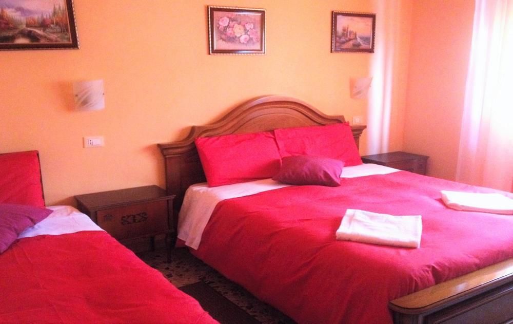 A Casa Doina Airport2 Bed and Breakfast Πίζα Εξωτερικό φωτογραφία
