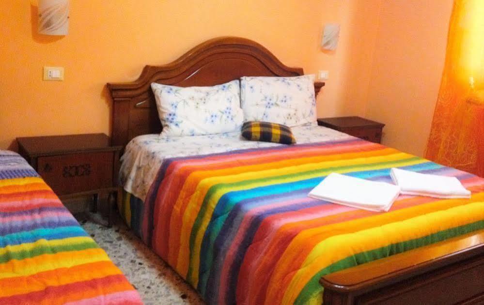 A Casa Doina Airport2 Bed and Breakfast Πίζα Εξωτερικό φωτογραφία
