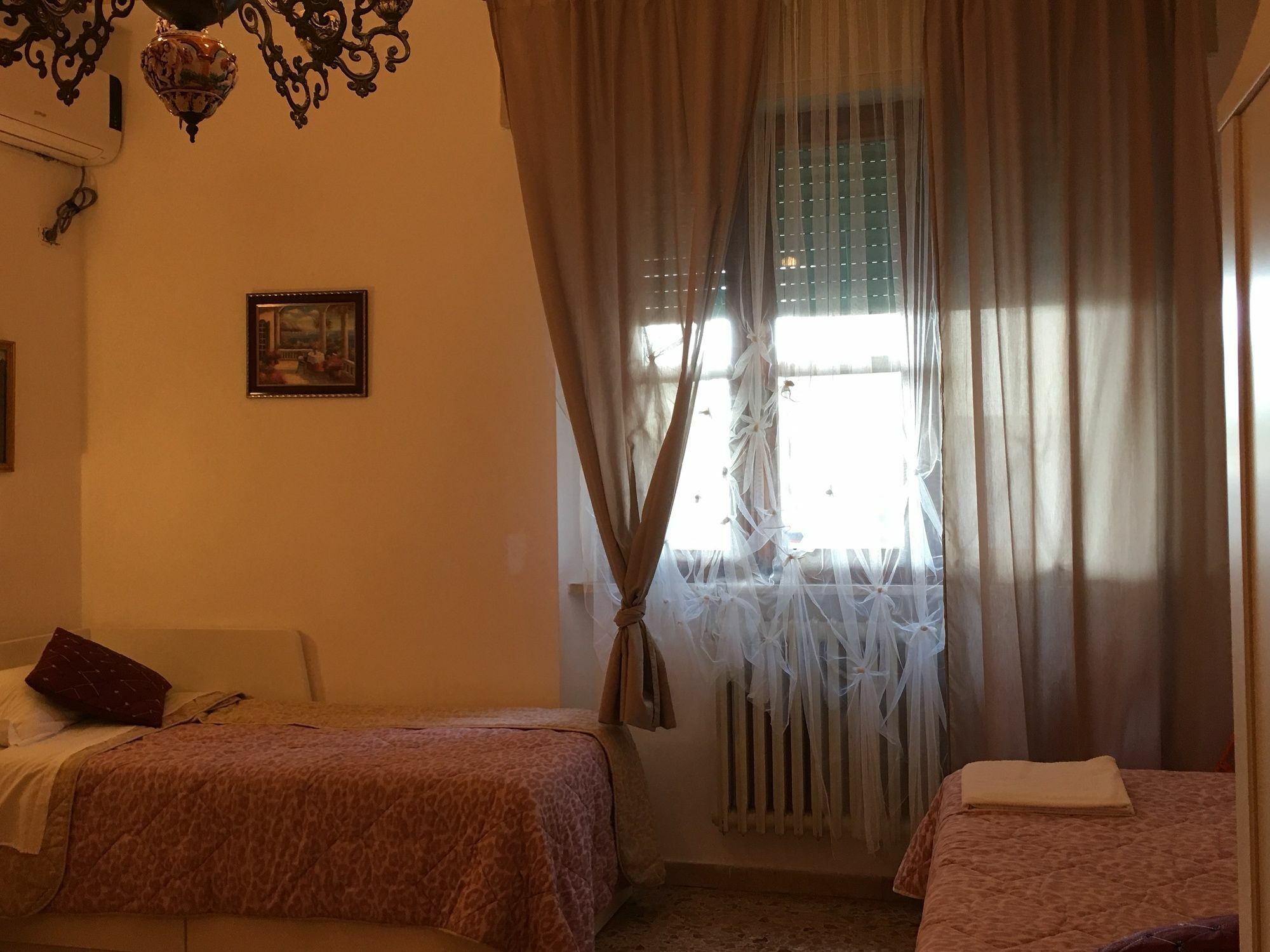 A Casa Doina Airport2 Bed and Breakfast Πίζα Εξωτερικό φωτογραφία