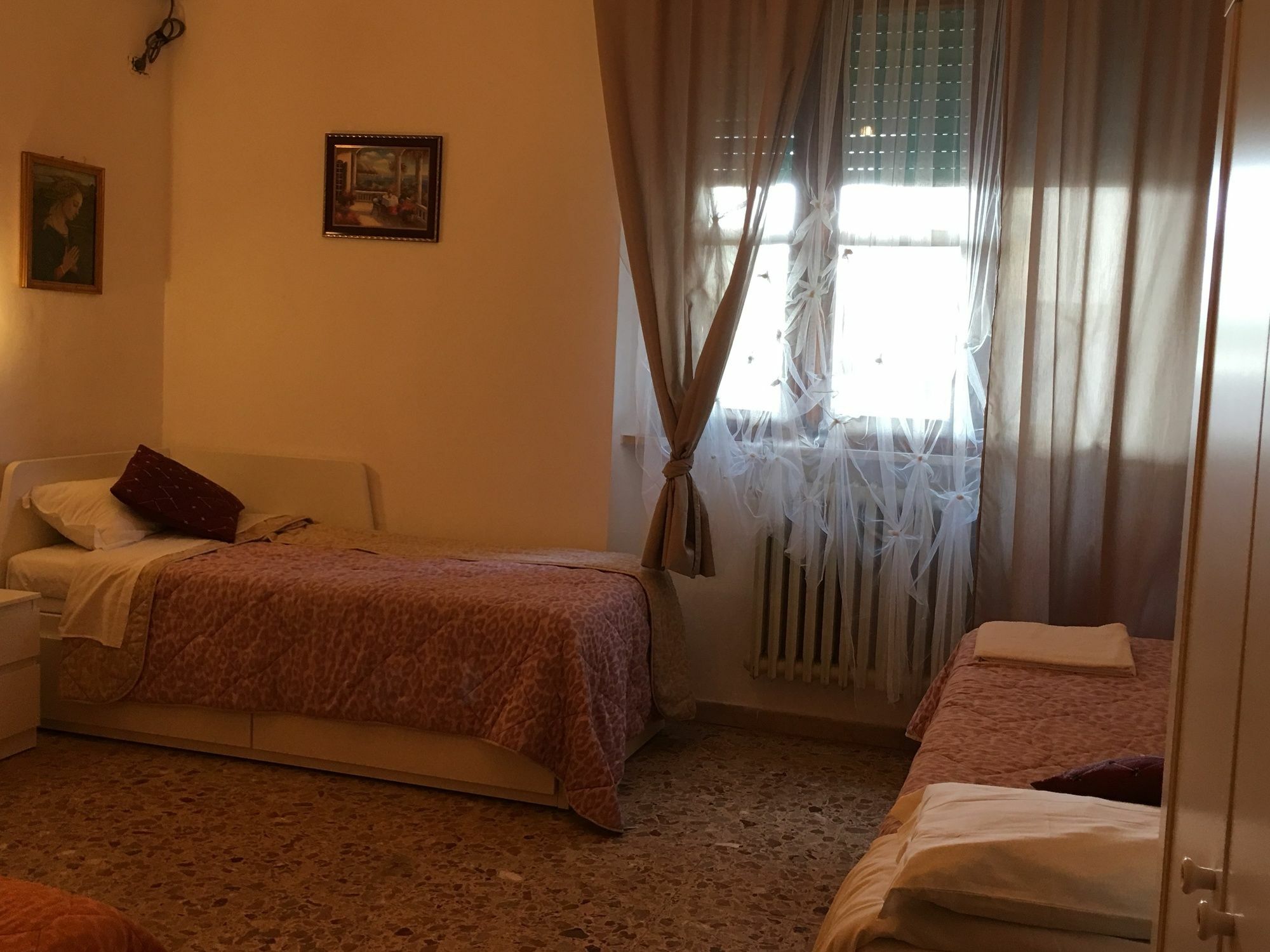 A Casa Doina Airport2 Bed and Breakfast Πίζα Εξωτερικό φωτογραφία