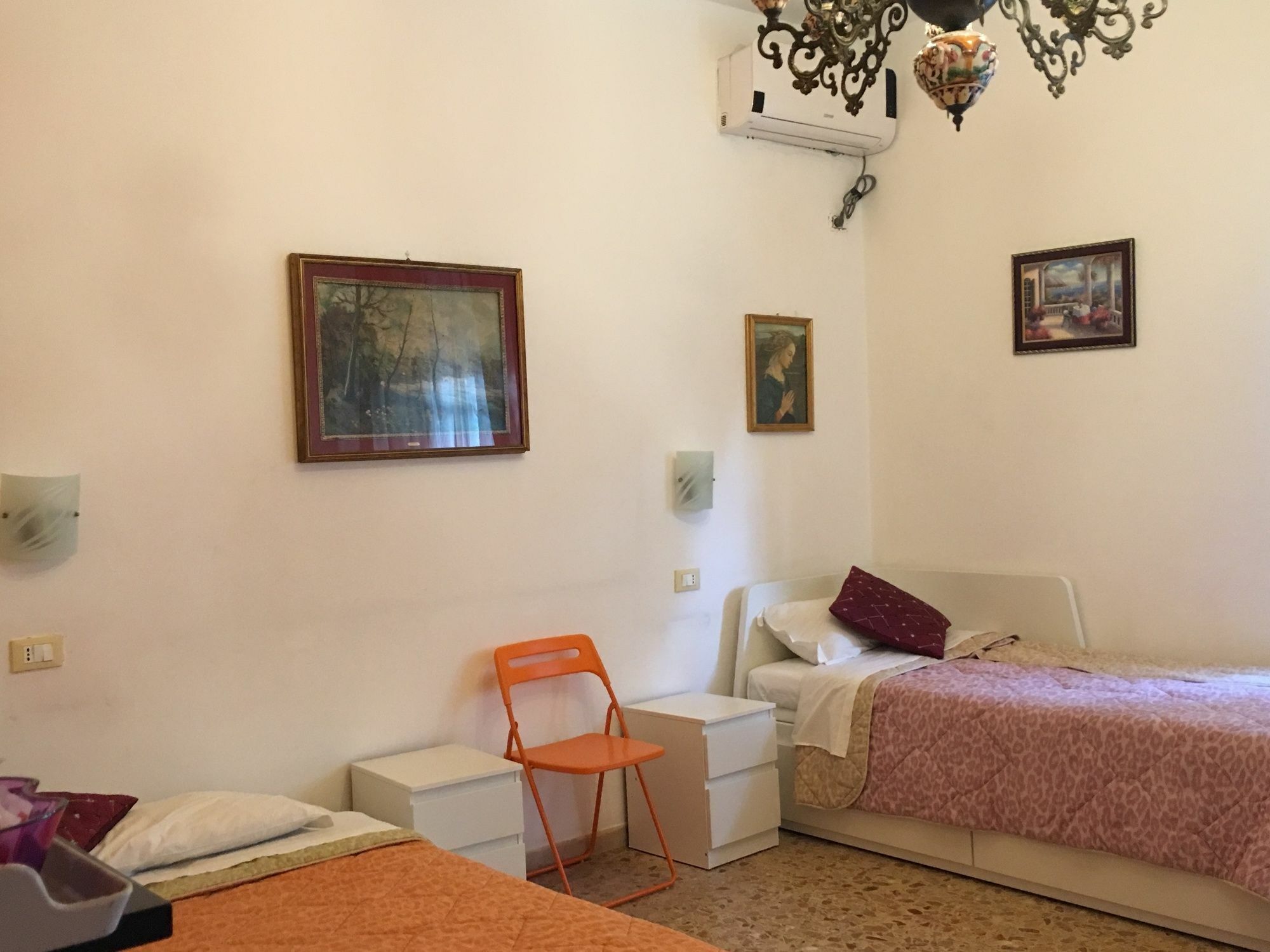 A Casa Doina Airport2 Bed and Breakfast Πίζα Εξωτερικό φωτογραφία