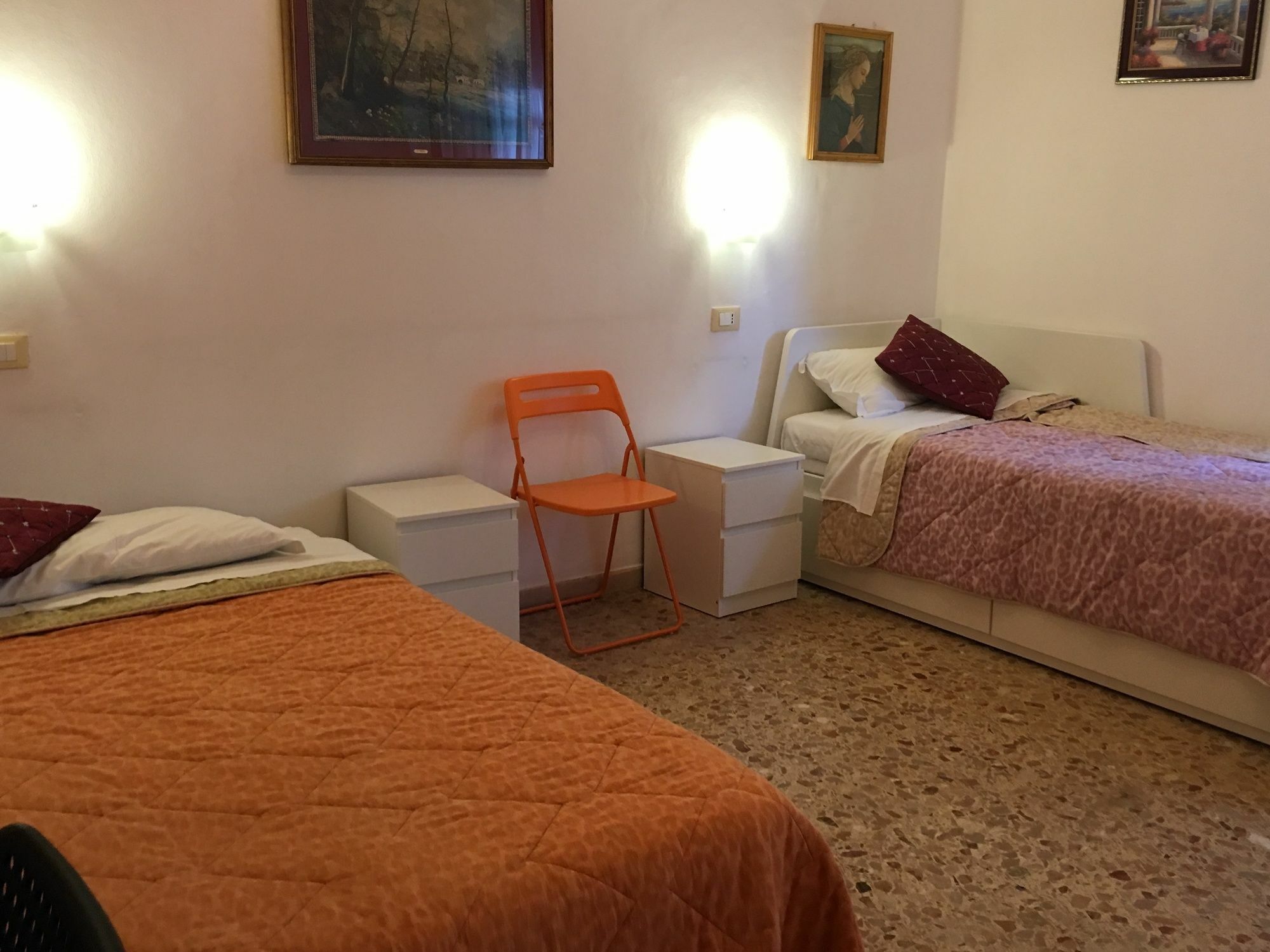A Casa Doina Airport2 Bed and Breakfast Πίζα Εξωτερικό φωτογραφία