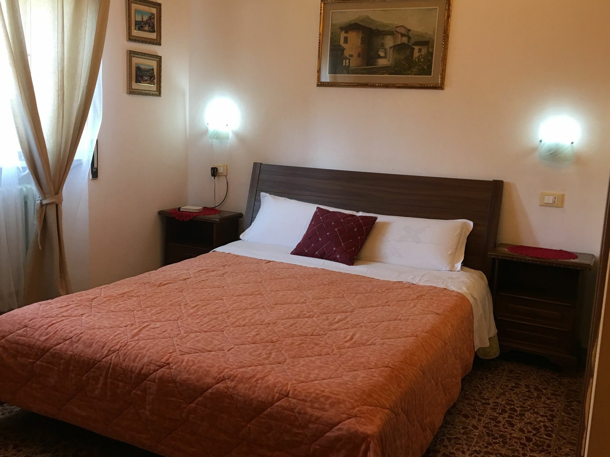 A Casa Doina Airport2 Bed and Breakfast Πίζα Εξωτερικό φωτογραφία